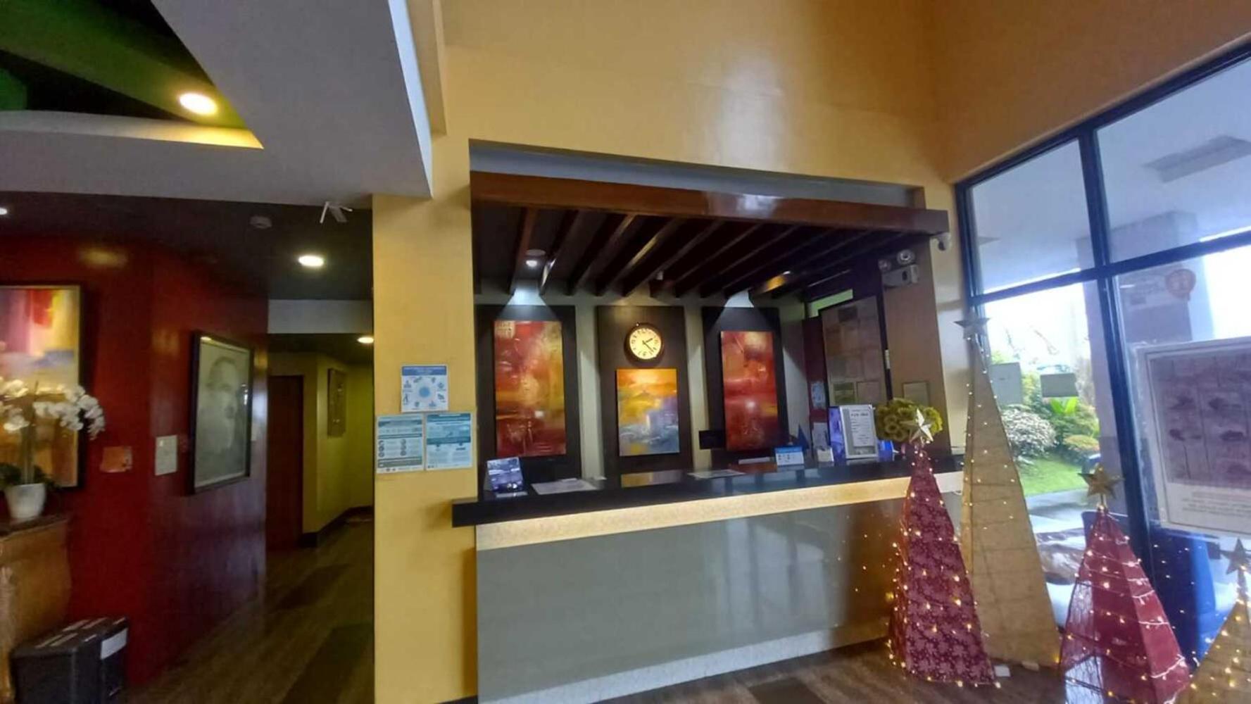Oyo 1037 Lendes Tourist Inn Main ناغا المظهر الخارجي الصورة